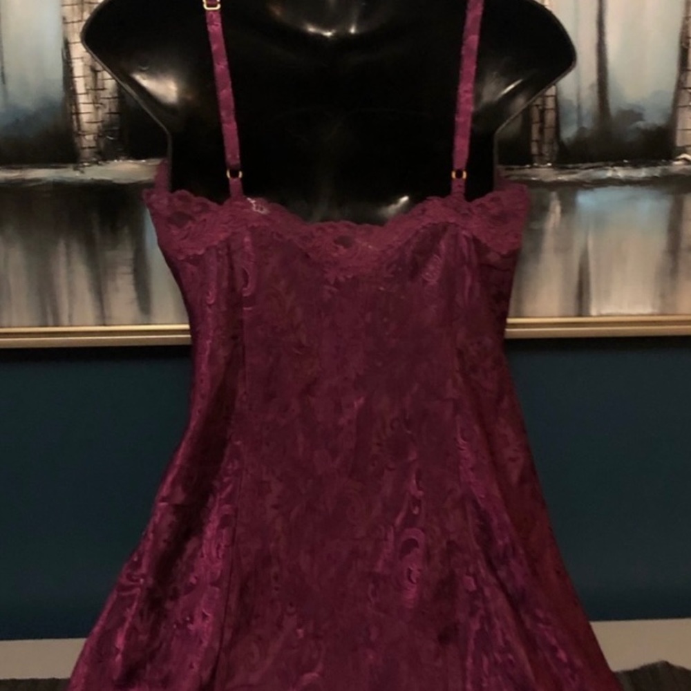 Vintage Victoria’s Secret Nightgown - Picture 3 of 4
